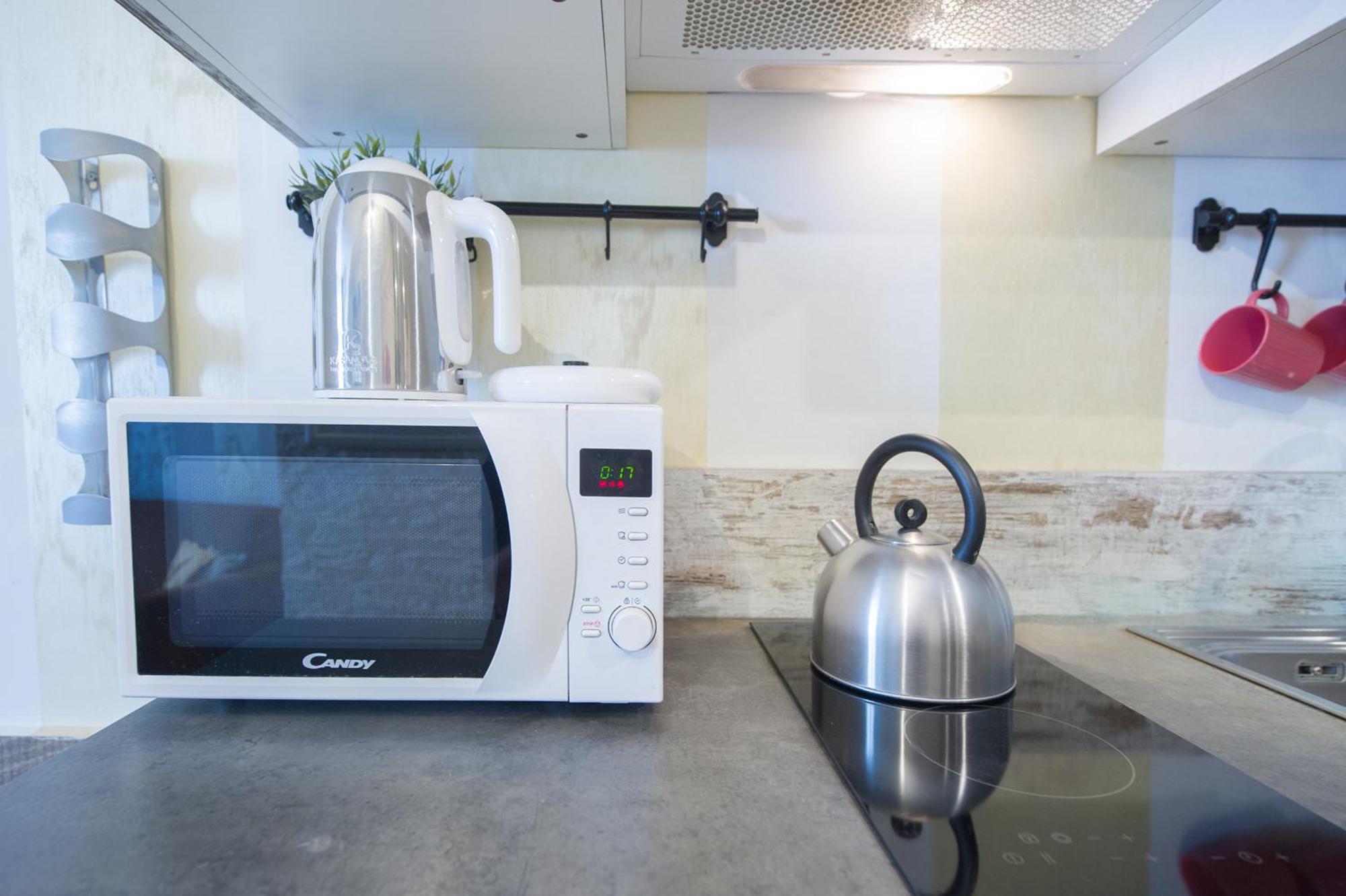 Amazing Attic Max 10 People With Parking & Wifi, Near To 3 Tram Lines And To The Metro - Well Connected To Airports And To The Train Station * Milão